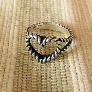 RETIRED James Avery twisted wire heart ring 7.5